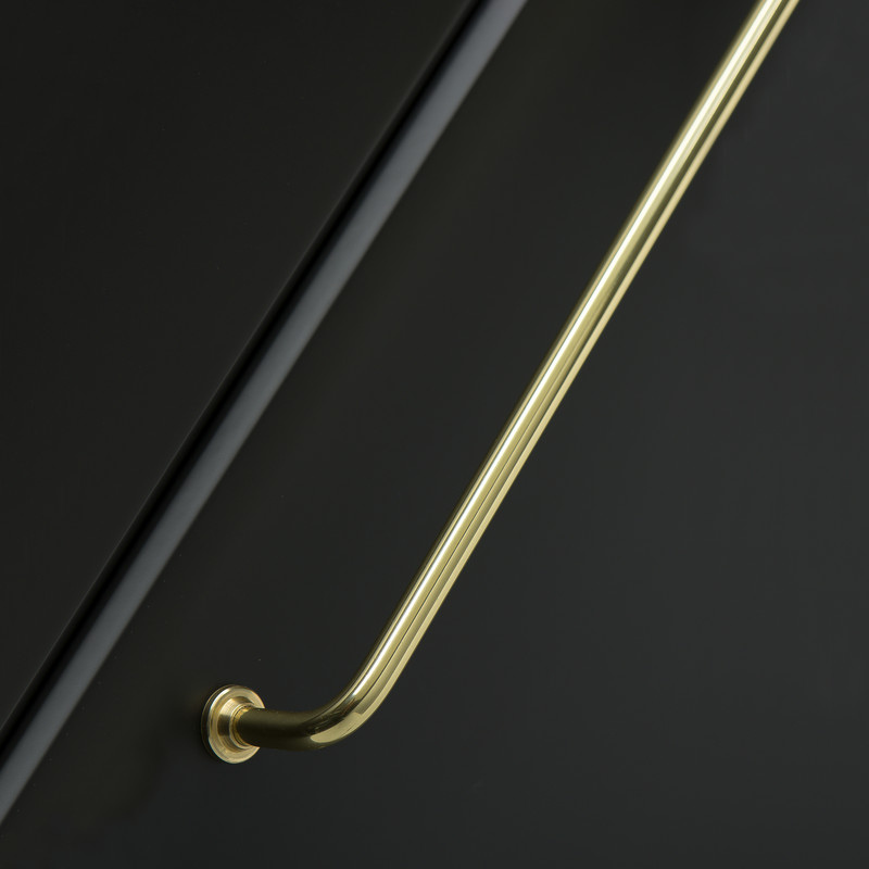 Handle 1353 192c/c - Polished Brass