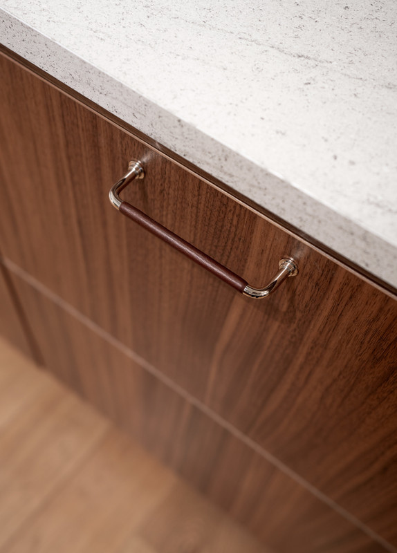 Handle 1353 leather wrapped 128c/c - Nickel Plated/Brown