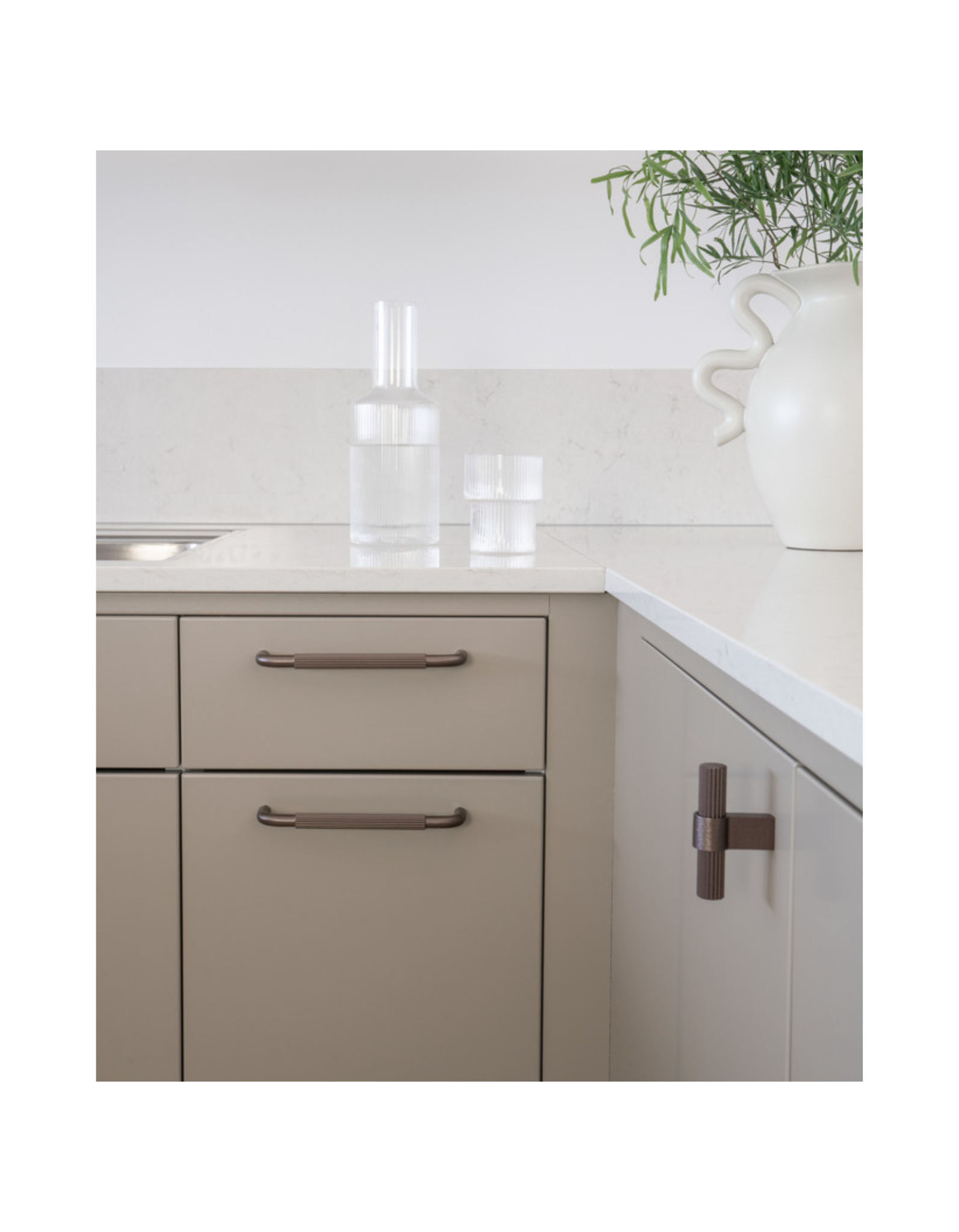 Knob T Helix Stripe - Dark Bronze (309214-11)