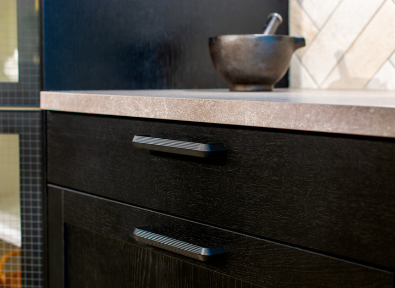 Handle Lines - Matt Black