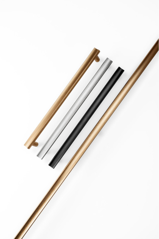 Handle Moon 1056c/c - Brushed Black