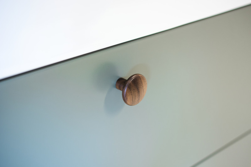 Knob Brutus - Walnut