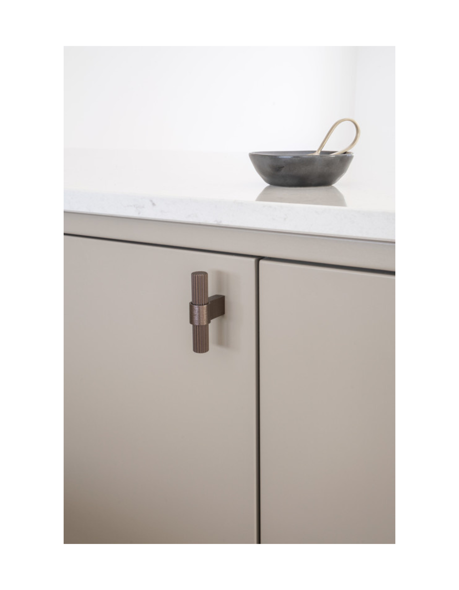 Knob T Helix Stripe - Dark Bronze (309214-11)