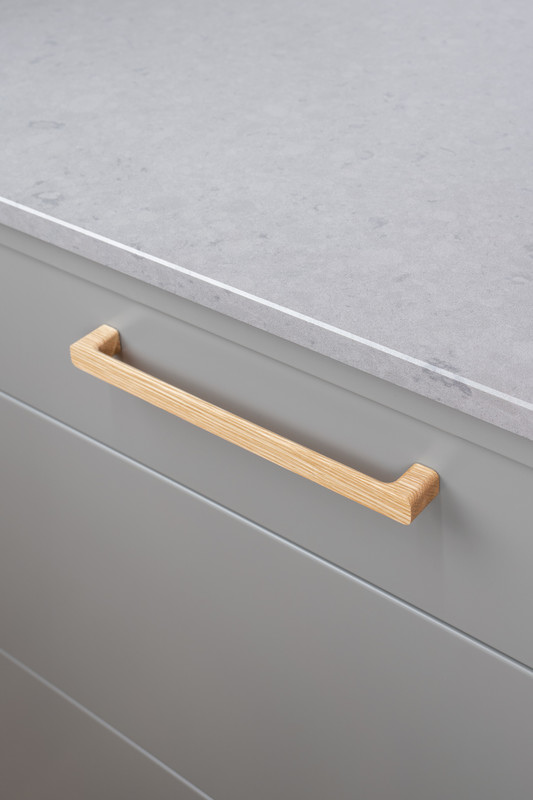 Handle Sans 224c/c - Oak