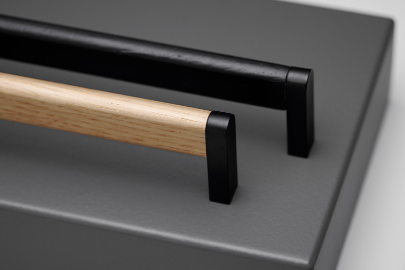 Handle Crossing 160c/c - Oak/Black