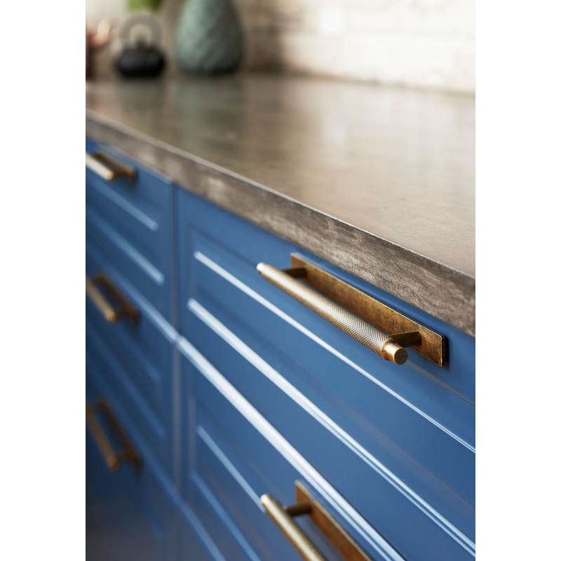 Handle Manor Backplate 128c/c - Brass Antique (351010-11)