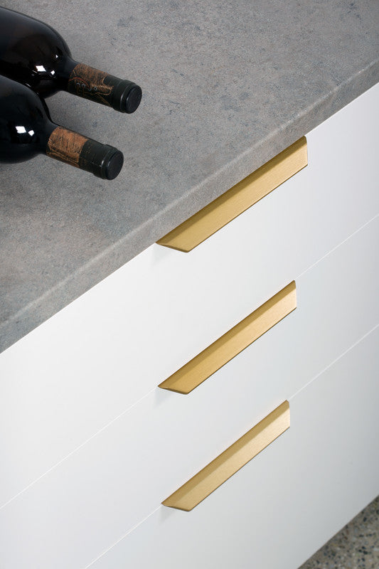 Profile Vann 200 - Brushed Brass (370262-11)