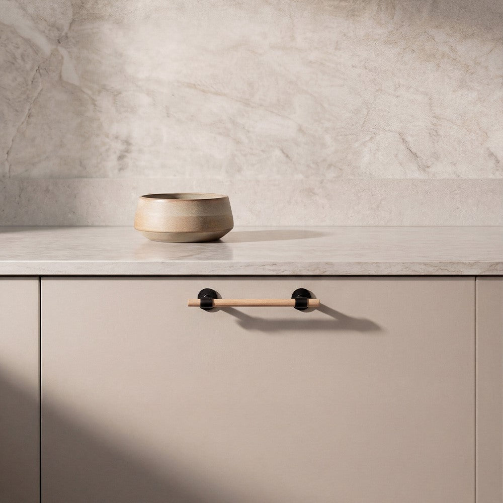 Handle Uniform 128c/c - Oak/Matt Black