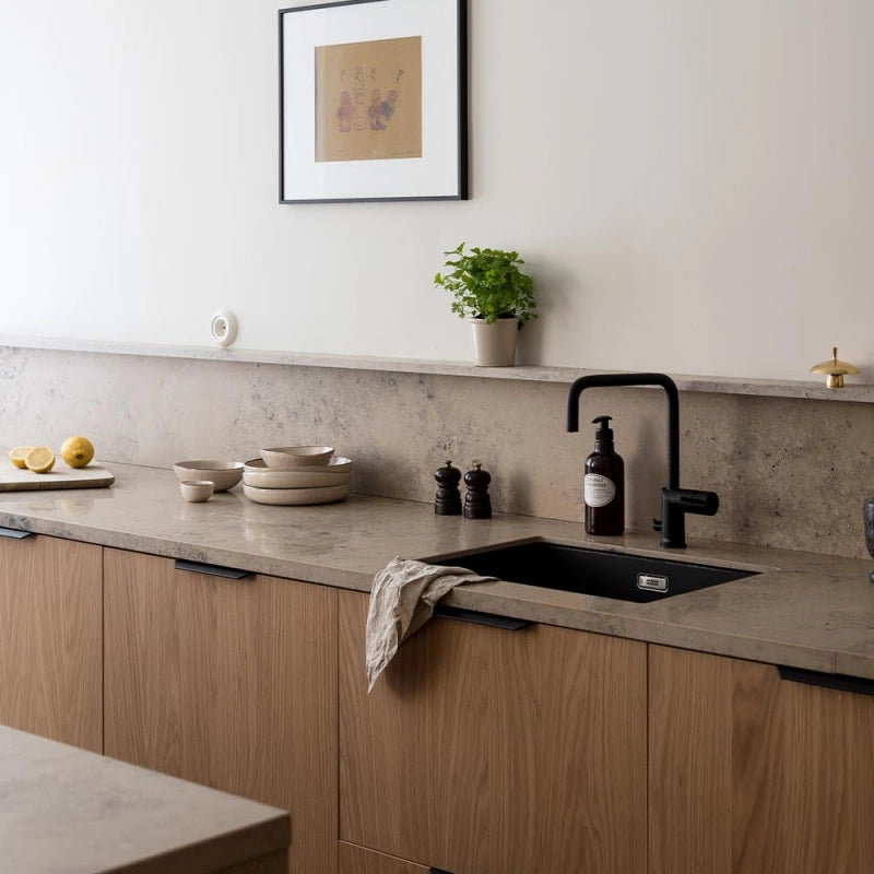 Profile Vann 200 - Matt Black (370260-11)